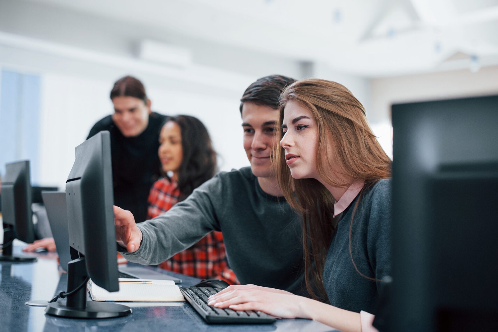 Distance Education in Dubai Distance Learning in Dubai
